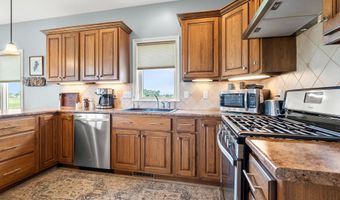2111 Bunker Ct, Auburn, IN 46706