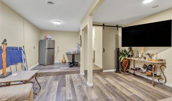 17827 Roseland Rd, Cleveland, OH 44112
