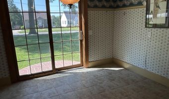 911 Pine St, Atlantic, IA 50022