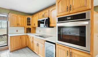 14333 Meranda Rd, Anna, OH 45302