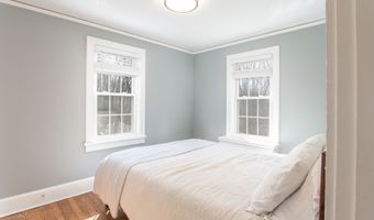 28 Rock Cut Rd, Bridgewater, CT 06752
