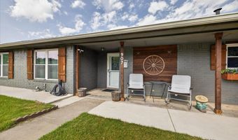 907 Denver St, Alvord, TX 76225
