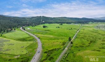 11 Stonebraker Ln, Cascade, ID 83611
