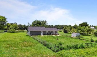673 County Road 2930, Alba, TX 75410