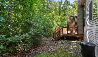3444 Ashburnam Rd, Ann Arbor, MI 48105