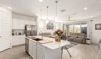 2574 S BARKS CANYON Trl, Apache Junction, AZ 85119