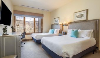 300 Prater Rd A-202, Avon, CO 81620