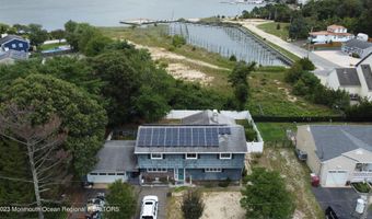 15 Cedarcrest Dr, Bayville, NJ 08721