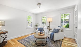 37 Birchwood Cir, Bedford, NH 03110