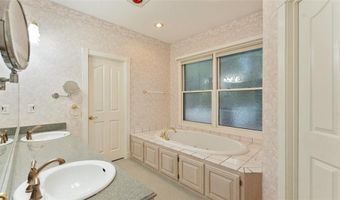 6 Lochgilphead Ln, Bella Vista, AR 72715
