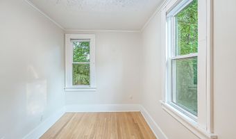 324 Highlake Ave, Ann Arbor, MI 48103