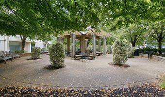 4141 N HENDERSON Rd 1026, Arlington, VA 22203