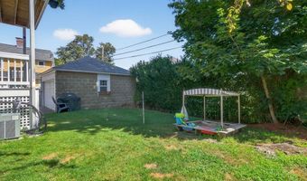 135 Russett Rd 1, Boston, MA 02132