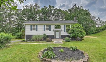 221 Mountain Edge Dr, Beaver, WV 25813