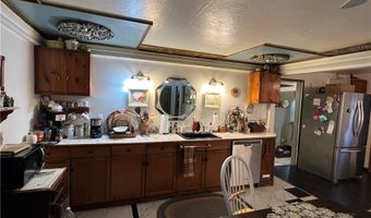 5123 4th Ave, Andover, OH 44003