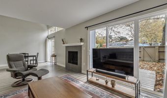 17756 NW LAKEWAY Ct, Beaverton, OR 97006