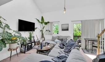 2 Port Royal Dr 4, Alloway, NJ 07462