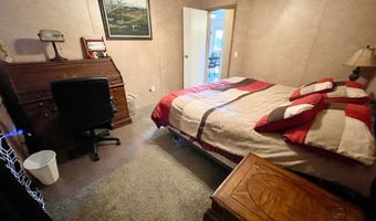 806 Autumnwood Rd, Ash Flat, AR 72513