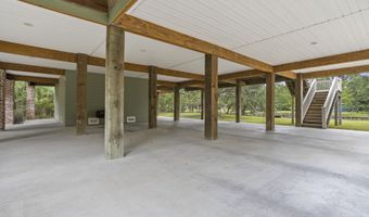 10051 Cain Rd, Bay St. Louis, MS 39520