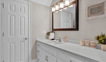 18 Cedar Spring Rd, Burlington, CT 06013