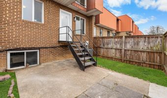 4107 MASSACHUSETTS Ave SE 9, Washington, DC 20019