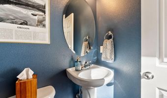 19545 Salmonberry Ct, Bend, OR 97702