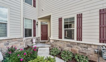 3075 N Spurway Dr, Ann Arbor, MI 48105