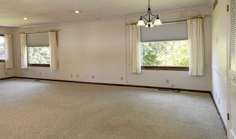 305 E 21st St, Atlantic, IA 50022
