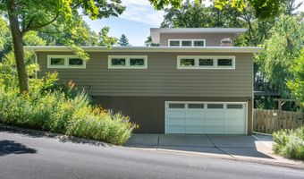 3329 Tally Ho Ln, Madison, WI 53705
