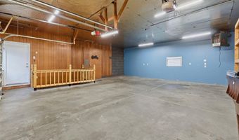 305 W 7Th St, Auburn, IN 46706
