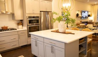 126 CAMBRIA Walk, Alexandria, VA 22304
