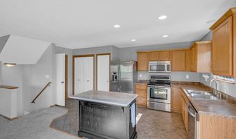 3018 SW Arlan Ln, Ankeny, IA 50023