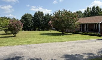 210 W Rd, Angier, NC 27501