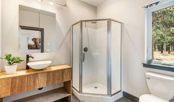 19354 Kiowa Rd, Bend, OR 97702