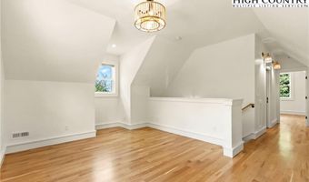 139 Nettles Ridge Rd, Banner Elk, NC 28604