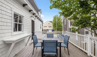 458 Thames St B, Newport, RI 02840