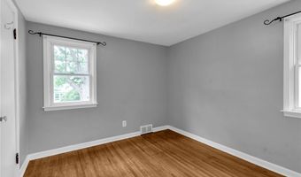 169 Ridgewood Dr, Amherst, NY 14226