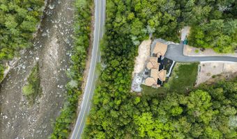 119 Moat View Dr, Albany, NH 03813