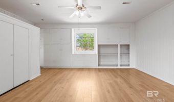 402 E Poplar St, Atmore, AL 36502