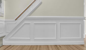 2 8th St, Aberdeen, NJ 07747