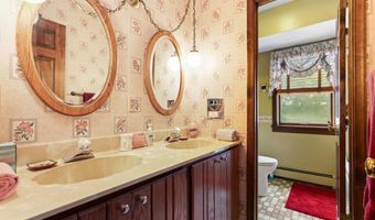 141 EMBILL Dr, Blakeslee, PA 18610