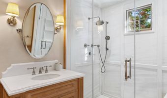 14 St Mary's Ln, Amagansett, NY 11930