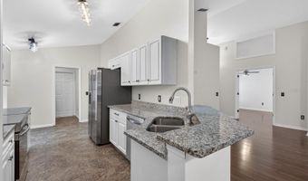 1008 ROYAL OAKS Dr, Apopka, FL 32703