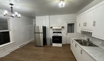 11 Walker St, Athens, OH 45701