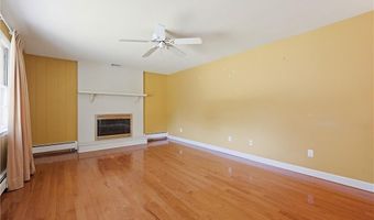 32 Brookfarm Rd, North Providence, RI 02904