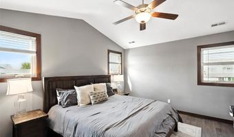 2723 4th Ave SE, Altoona, IA 50009
