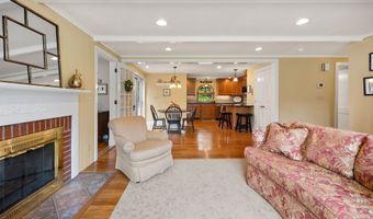 301 Wiese Rd, Cheshire, CT 06410
