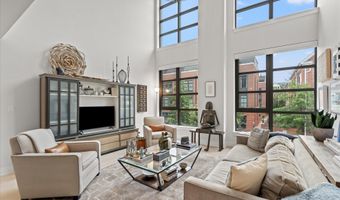 1201 N ROYAL St 214, Alexandria, VA 22314