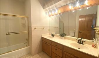 18180 S 153rd St, Basehor, KS 66007