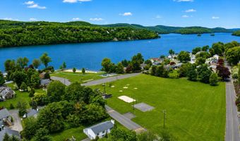 15 Berkshire Dr, Brookfield, CT 06804